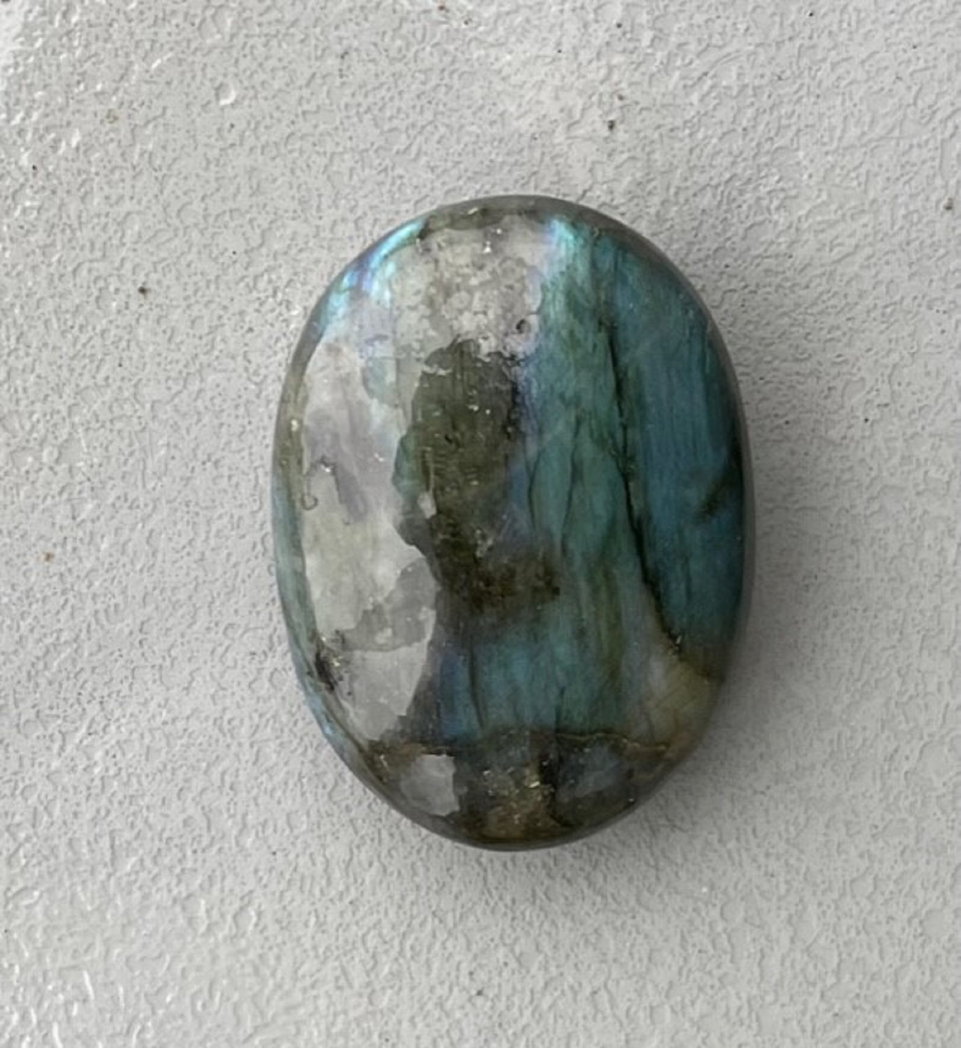 Labradorite Palmstone